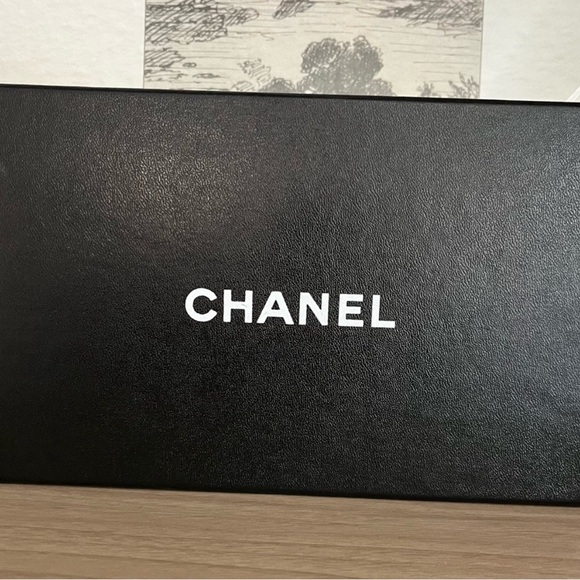 Authentic Vintage CHANEL French Purse - Black Patin Leather 1994-1996 - Picture 10 of 11